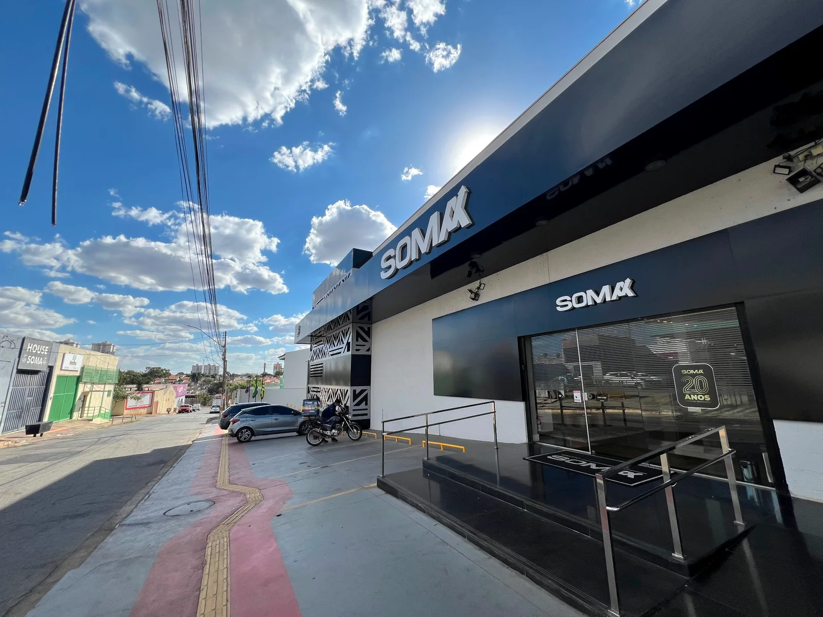 Fachada do Grupo Soma Contabilidade na Rua Campinas em Goiânia